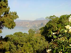 DSC02361 Last view of Valle de Bravo.jpg